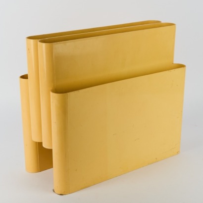 A Vintage Magazine Rack by Giotto Stoppino for Kartell