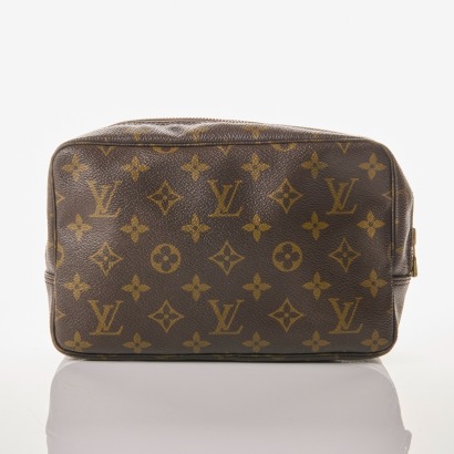 Louis Vuitton, Monogram Trousse Toilette 23 Pouch