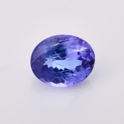 A Loose, 3.80ct Oval Cut Tanzanite
