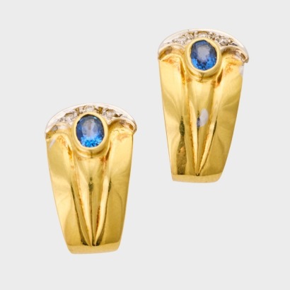 18ct Yellow Gold, Oval Sapphire / .06ct Diamond Earrings