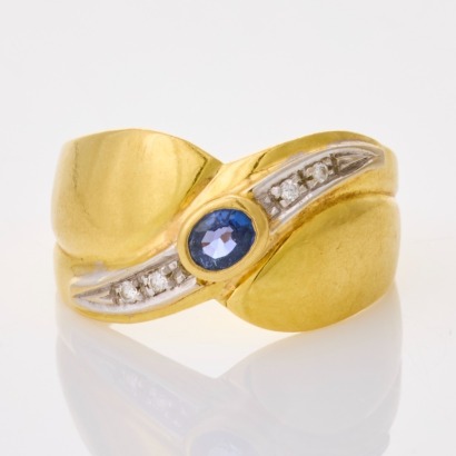 18ct Yellow Gold, Modern, Oval Sapphire / .03ct Diamond Ring