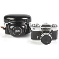 ZEISS IKON (VOIGTLANDER) (Germany): A 35mm SLR camera
