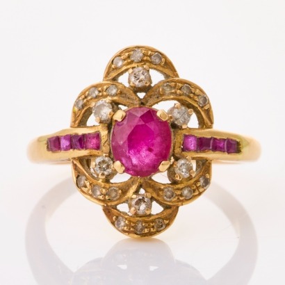 18ct Yellow Gold, Vintage, Ruby / Diamond Ring