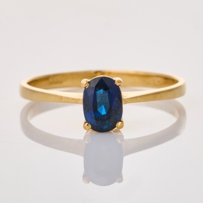 14ct Yellow Gold, Oval Sapphire Solitaire Ring