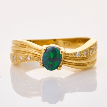 18ct Yellow Gold, Vintage, Opal Triplet / Diamond Ring