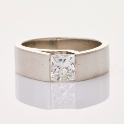 Platinum, Handmde, 1.01 Diamond Solitarie Ring, GIA certified