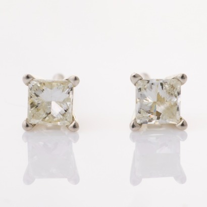 Platinum, 0.39ct Diamond Stud Earrings