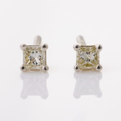 Platinum, 0.22ct Diamond Stud Earrings