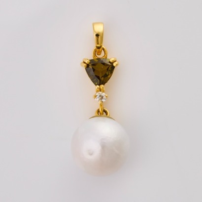 14ct Yellow Gold, White Pearl / Tourmaline / 0.02ct Diamond Pendant
