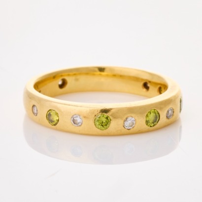 18ct Yellow Gold, 1.04ct Yellow / White Diamond Band, NZ Made