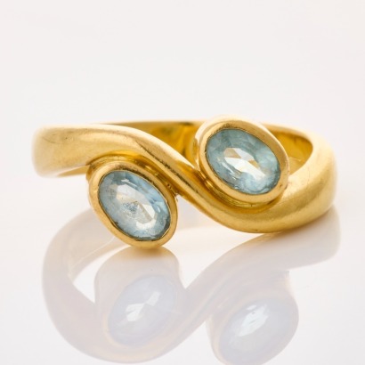 Mason Carter Jewellers, Handmade, 18ct Yellow Gold, Oval Aquamarine Ring, circa 1980's