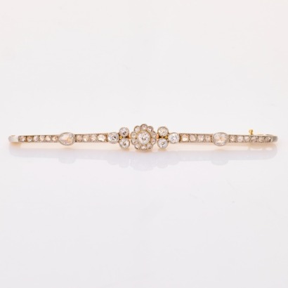 Antique, Late Victorian, 1.92ct Bar Brooch (circa 1900)