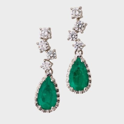 18ct White Gold, Modern, 1.95ct Colombian Emerald / .86ct Diamond Drop Earrings - Near new