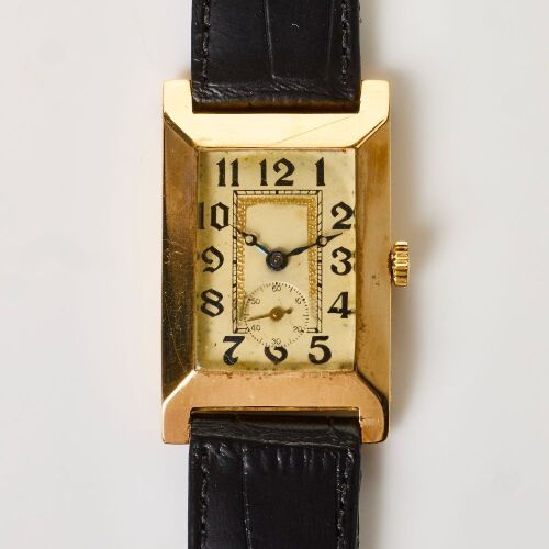 9ct Yellow Gold, Datum, Tank Style Wristwatch circa 1940's