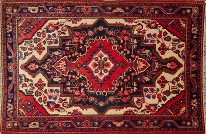 A Hand Knotted Nahavand Rug