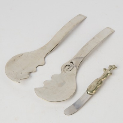 A Carrol Boyes, Face Salad Servers & Figural Cheese Knife