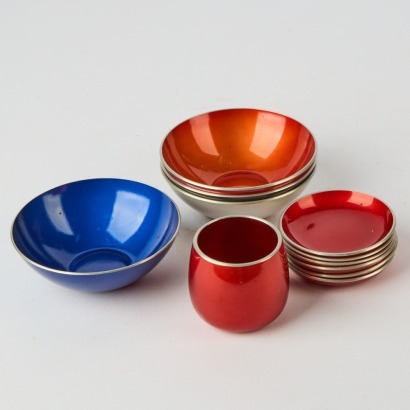 A Set of 11 Mid-Century Emalox Norway Enameled Aluminium Dishes