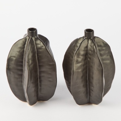 A Pairing of Pod Vases