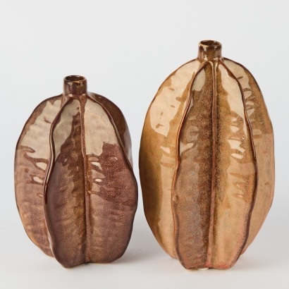 A Pairing of Pod Vases