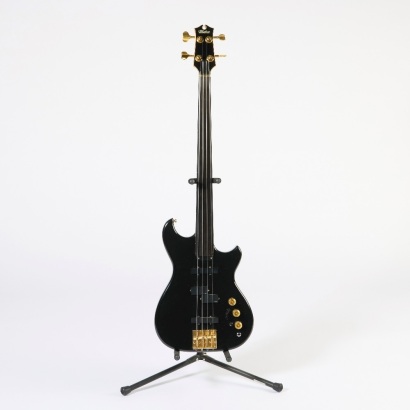 A Maton MGB4 FL Fretless Bass Guitar