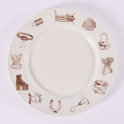 FIONA PARDINGTON Donna Matrix (Dinner Plate)