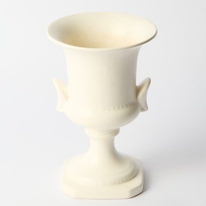 A Crown Lynn Chalice #665