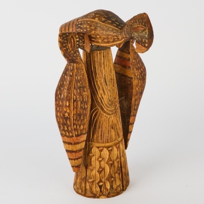 A Three-Brid Wooden Sculpture