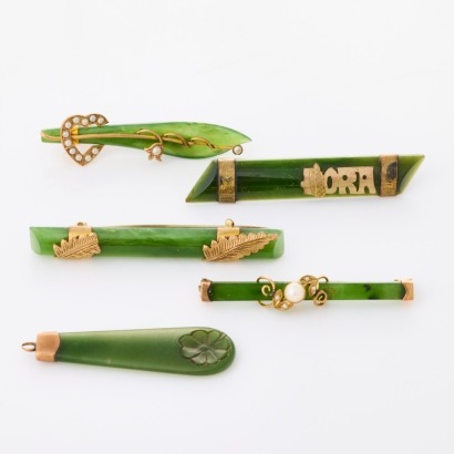 A Collection of 5 x NZ Colonial Pounamu Brooches