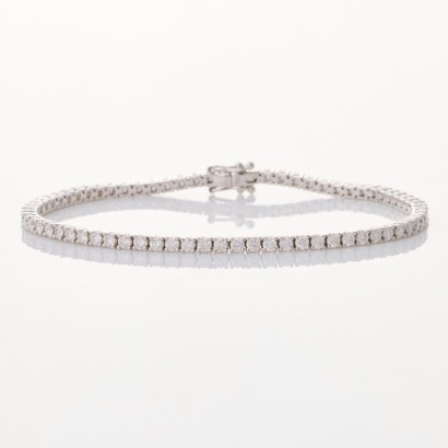 18ct White Gold, 3.04ct Diamond Tennis Bracelet - Near new