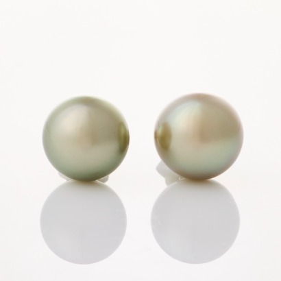 9.3mm Black Pearl Stud Earrings with Platinum Fittings (oxydised)
