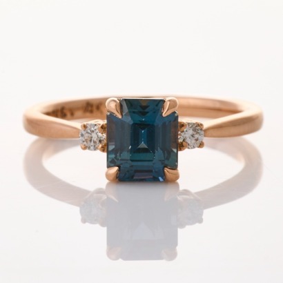 Nolan & Vada 14ct Rose Gold, Modern, 1.70ct Sapphire / 0.09ct Diamond Ring with Box