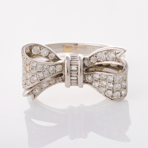18ct White Gold, 0.55ct Diamond Bow Ring