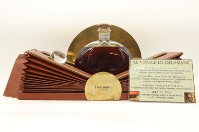 (1) Delamain Le Voyage de Delamain Grande Baccarat Crystal Decanter Champagne Cognac in Leather Display Case, 42% ABV (GB)