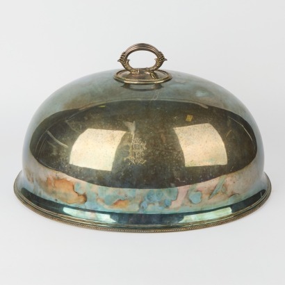 A Large Silver Plate Closhe