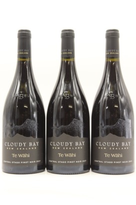 (3) 2021 Cloudy Bay Te Wahi Pinot Noir, Central Otago