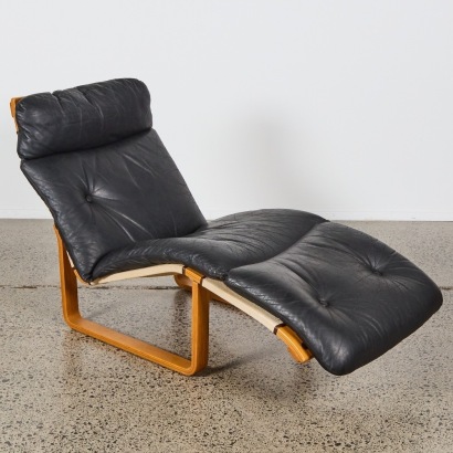 A T8 Lounge Chair by Fred Lowen For Tessa