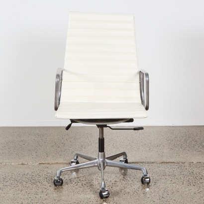 An Aluminium Group Executive Chair by Charles & Ray Eames For ICF