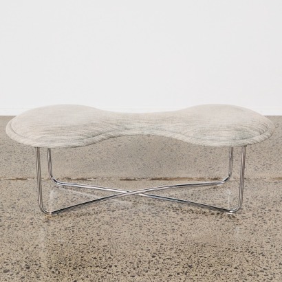 A Bench by Tomoyuki Matsuoka for Bl&aring; Station