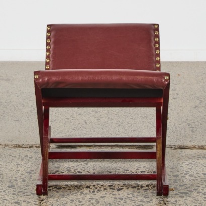 An Adjustable Vintage Style Footrest