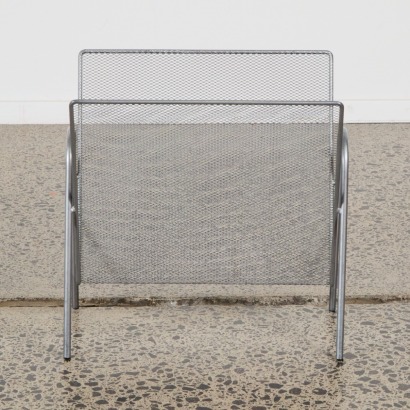 A Minimal Metal Magazine Holder