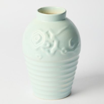A Crown Lynn Vase in Light Blue Glaze #85