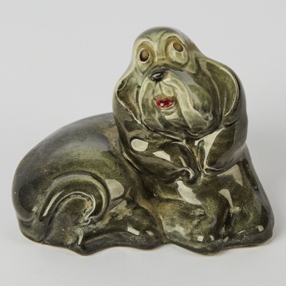 A Crown Lynn Tiki Label Slip Cast Dog