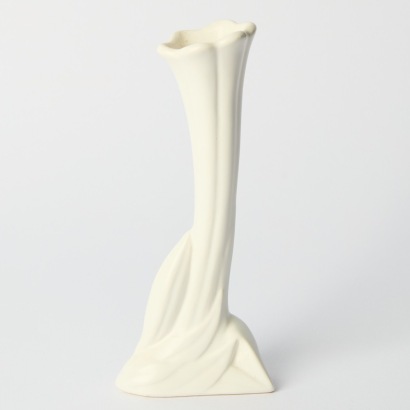 A Crown Lynn Bud Vase Shape #2015