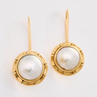 10ct Yellow Gold, 10mm Mabe Pearl Drop Earrings