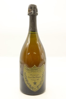 (1) 1988 Dom Perignon, Champagne