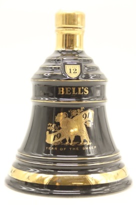 (1) Bell's 12 Years Old '1991 Year of the Sheep' Blended Scotch Whisky Decanter, 43% ABV, 750ml