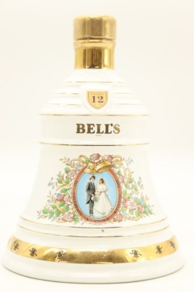 (1) Bell's 12 Years Old 'Royal Wedding' Blended Scotch Whisky Decanter, 43% ABV, 750ml
