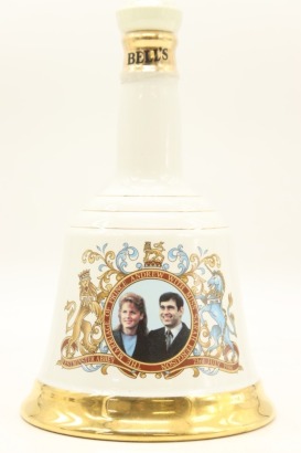 (1) Bell's 'Prince Andrew & Sarah Ferguson Wedding - 1986' Blended Scotch Whisky Decanter, 43% ABV, 750ml