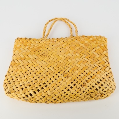A Handmade Kete