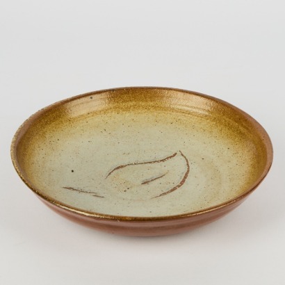 A Ceramic Plate with Leaf Motif